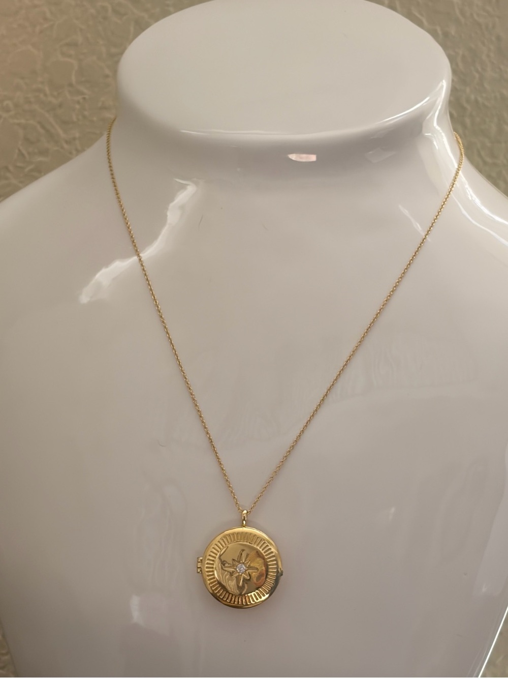 GORJANA Gold Starburst Locket Necklace - Women Jewelry - Picture 4 of 11
